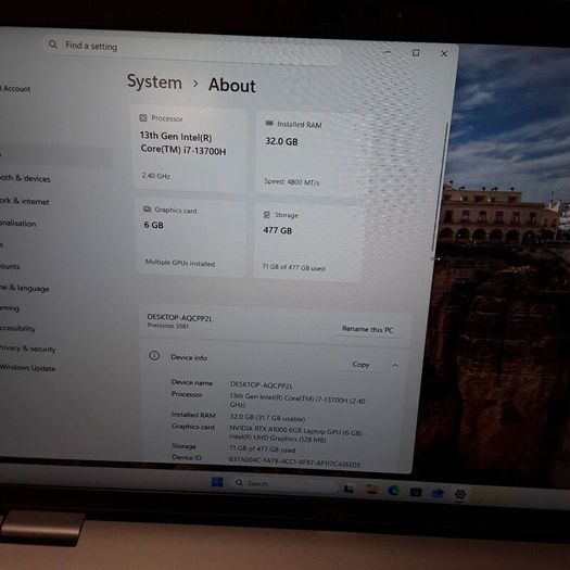 Dell Precision 3581 Intel Core i7-13700H | 32GB DDR5 | NVIDIA RTX A1000 6GB Laptop