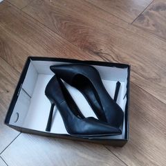 woman's shoes