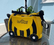 Trunki Buzzy Bee Children's suitcase