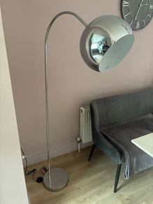 Floor lamp