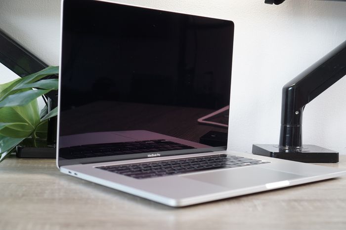 MacBook Pro 16" 2019 32GB | i7-9750H | 512GB | Radeon Pro 5300M 4GB