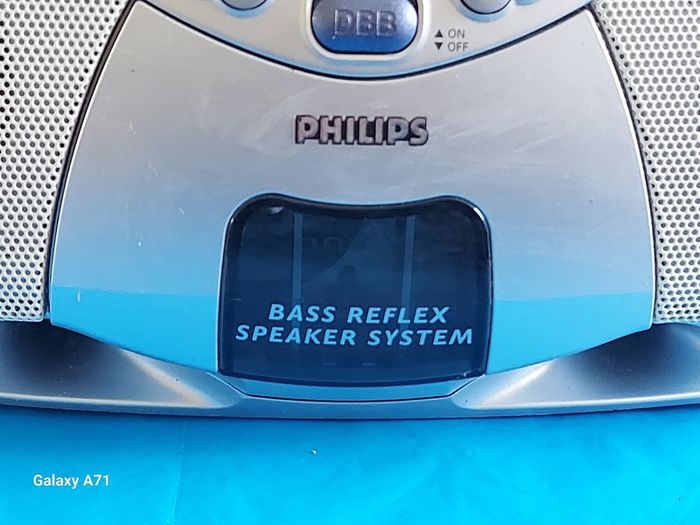 PHILIPS CD Radio Cassette Recorder Model AZ1008, Radio is excellent, great volume, CD Tape not working