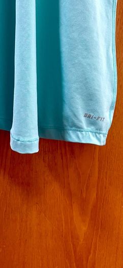 Woman's Nike Size Small Duo
