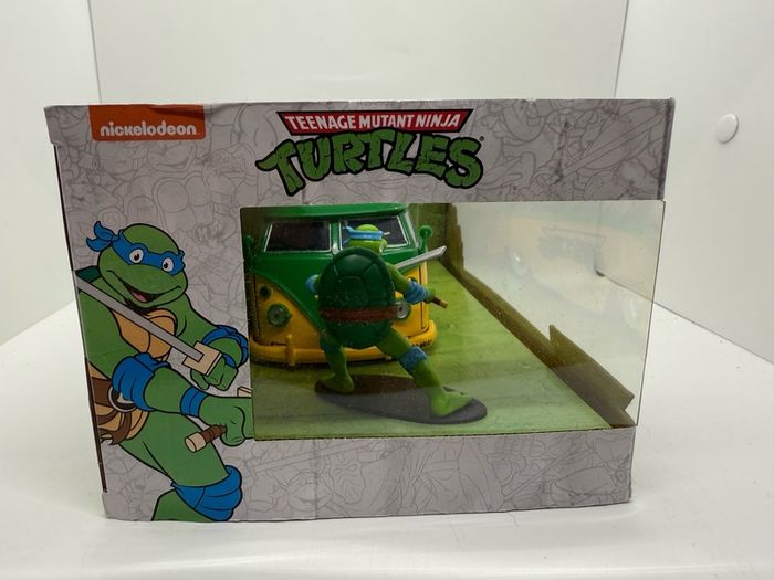 Jada 1:24 TMNT Teenage Mutant Ninja Turtles LEONARDO & 1962 VOLKSWAGEN VW BUS Model diecast die cast