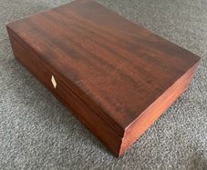 Gents Mahogany Effect Box