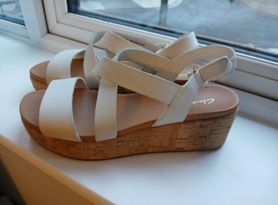 Clarkes sandals size 5.5