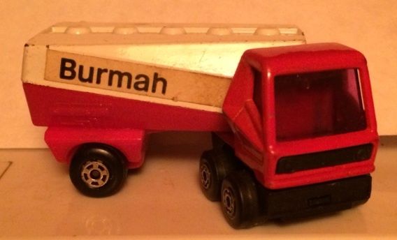 Matchbox 1-75 Freeway Tanker