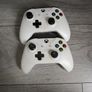 Xbox One S 500GB Bundle  : 2 Controllers + HyperX Headset + Shadow of the Tomb Raider Image 4