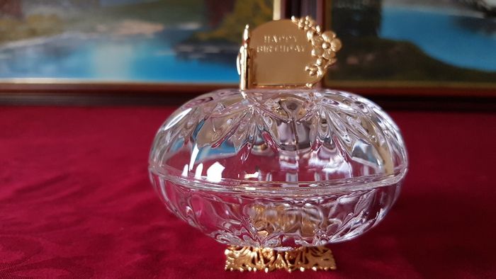 Killarney Crystal Cut Crystal Glass Happy Birthday Lidded Jewelry Dish / Bowl With 22 Carat Gold Cover Handle and Footed Base Finishing Made In Ireland