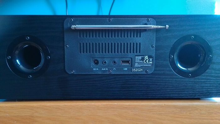 Oakcastle Music System In New Condition