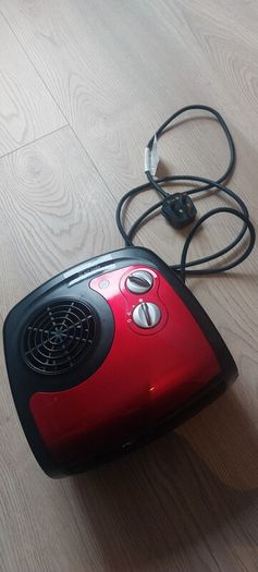 Compact red Electric fan heater