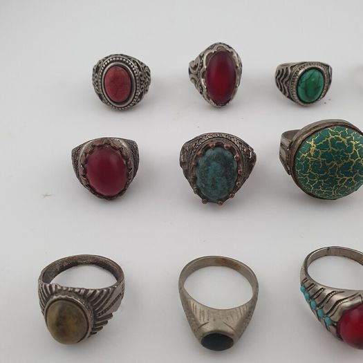 15 Mixed Vintage Rings Antique Style Brass Glass & Stone Collectible Ring Lot