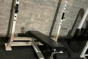 Decline Bench Press (Fixed Bench)
