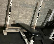 Decline Bench Press (Fixed Bench)