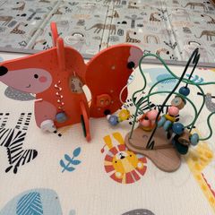 2 Montessori wood toys