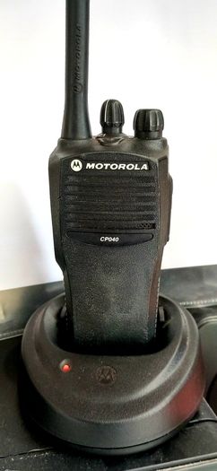 Motorola CP040 UHF 4 Channel Handheld Radio (Frequency: 403 to 440MHz)