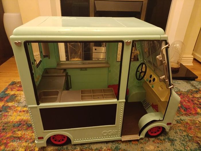 Generation Doll ice cream truck