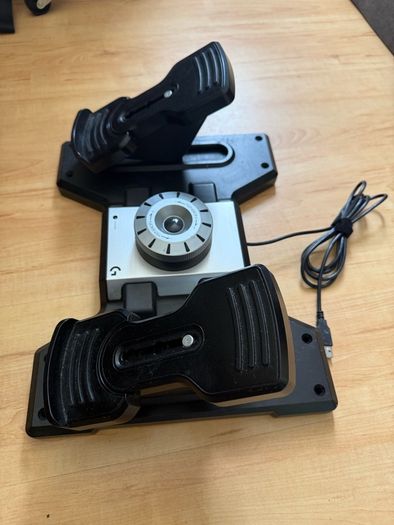 Logitech G Saitek PRO Flight Rudder Pedals
