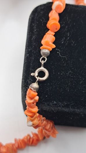 Vintage coral necklace