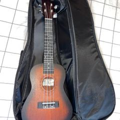 Ukelele Tiare Tanglewood with case like new