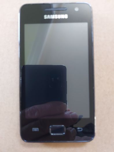 Samsung Galaxy S mobile phone, Model YP-GS1, in excellent condition