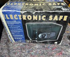 Safe electronic