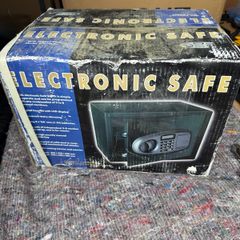 Safe electronic