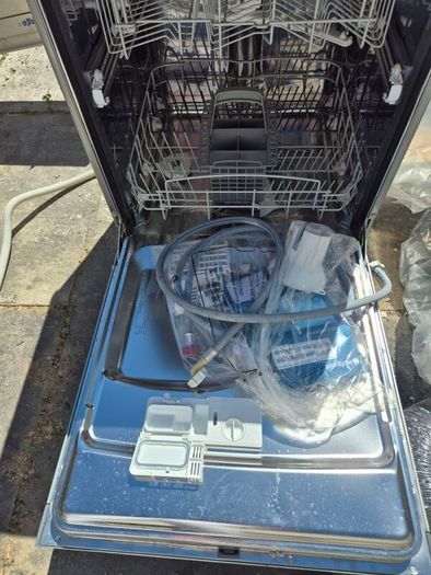 Hotpoint Aquarius Dishwasher