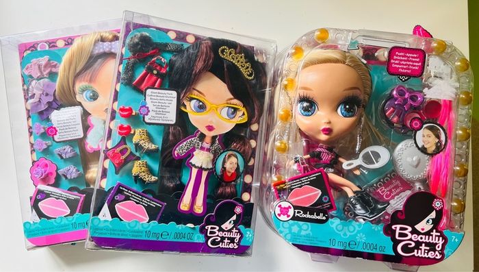 2006 Mattel Rockabelle Beauty Cuties Fashion Doll plus extras