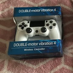White PS4-Compatible Wireless Controller (Third-Party)