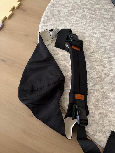 Side sling toddler carrier