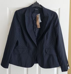 PLUS SIZE (20) Navy Pinstripe Blazer. New