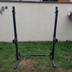 Squat rack