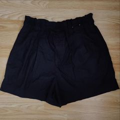 UNIQLO Black high-waisted shorts