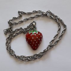 PENDANT - Heavy Enamelled - Strawberry