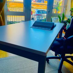 desks