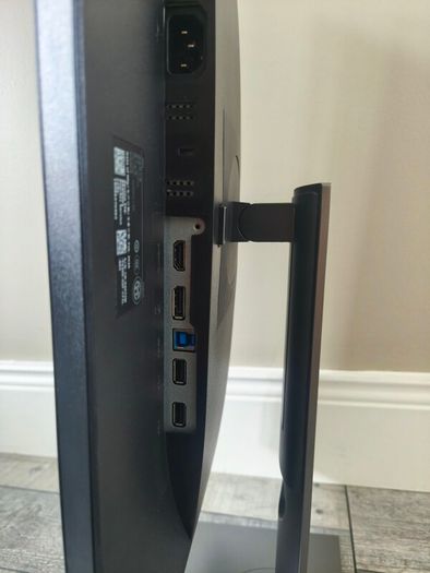 Monitor 24" Dell P2421D