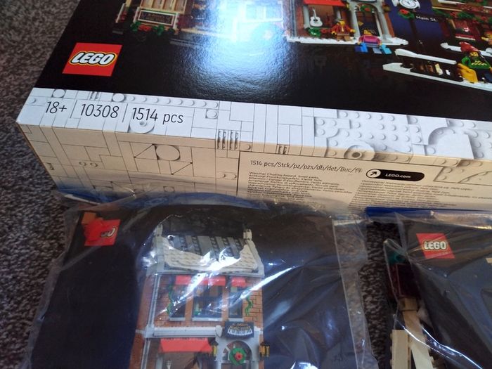LEGO Winter Village Holiday Main Street 10308