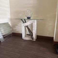Hall table