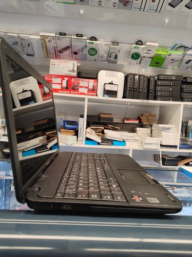 Toshiba Satellite C850D Laptop AMD E1-1200 1.40GHz 8GB RAM 128GB SD Windows 10 Pro HDMI