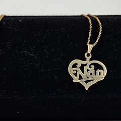 Vintage 9ct yellow gold Nan heart shape pendant necklace