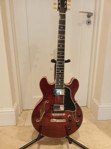 Eastman T484 Semi-Hollow Electric Guitar