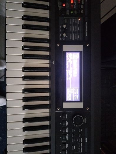 Roland GW8