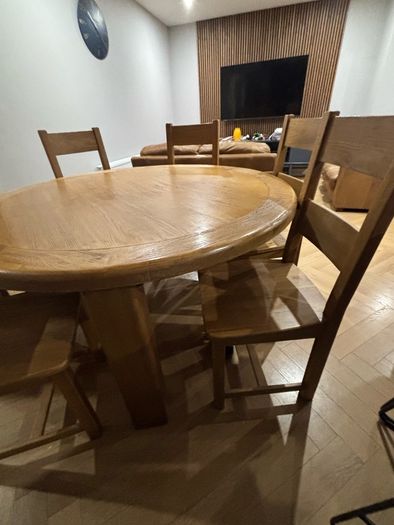 5ft Round Solid Oak Dining Table & 6 Chairs