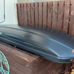 Thule Roof Box, Large Capacity, 2 Keys