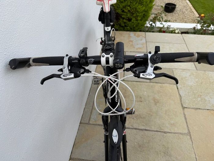 Gents Merida Crossway (56cm) + Accessories option.