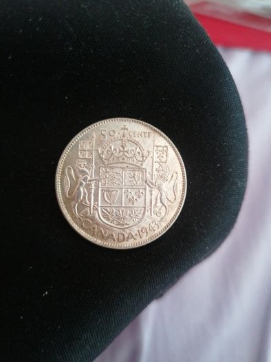 UNC 1943 Canada Silver 50 Cents Coin