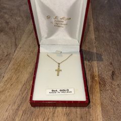 9 Carat Gild Cross necklace