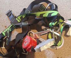 Honeywell Safety Harness + fall arrestor