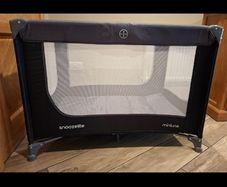 Travel cot